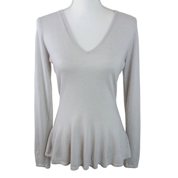 Classiques Entier SZ S 100% Cashmere Lightweight V-Neck Peplum Sweater Gray - Picture 2 of 8